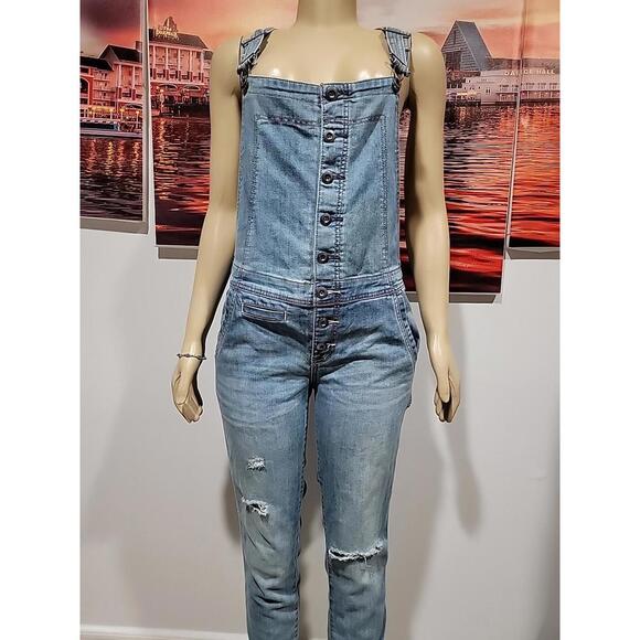 Free People Button Front Size 27 Distressed Overall Denim Color:True Wash #CB9 - Picture 10 of 13